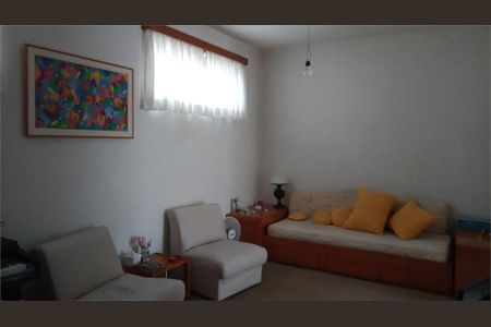 Casa à venda com 114m², 2 quartos e 1 vaga