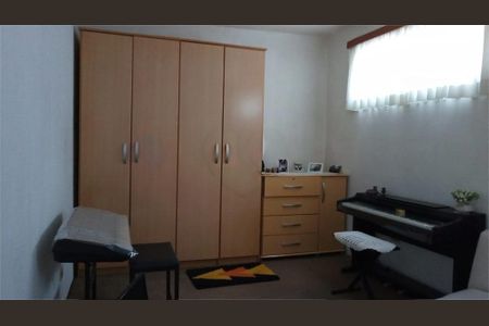 Casa à venda com 114m², 2 quartos e 1 vaga