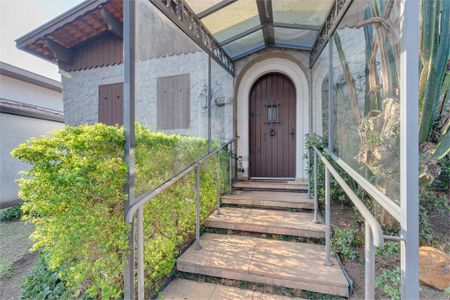 Casa à venda com 289m², 3 quartos e 3 vagas