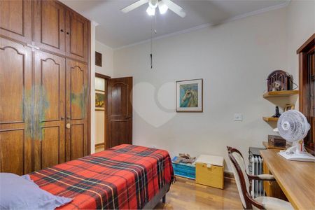 Casa à venda com 289m², 3 quartos e 3 vagas