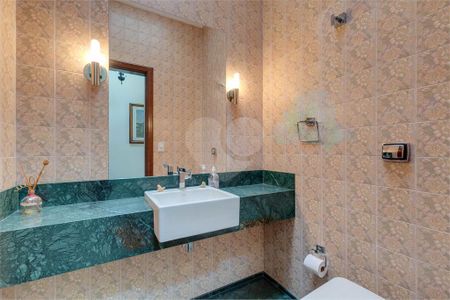 Casa à venda com 289m², 3 quartos e 3 vagas