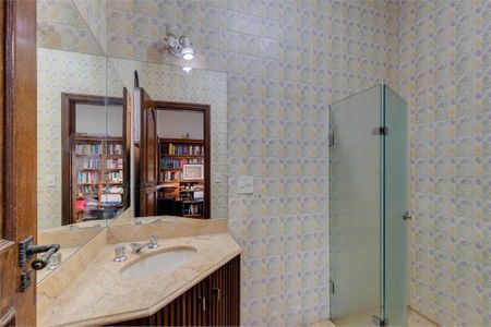 Casa à venda com 289m², 3 quartos e 3 vagas