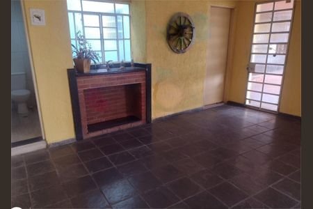 Casa de condomínio à venda com 160m², 3 quartos e 2 vagas