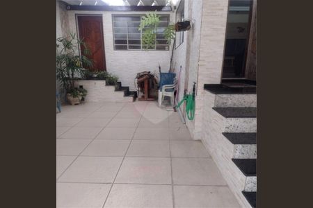 Casa de condomínio à venda com 160m², 3 quartos e 2 vagas