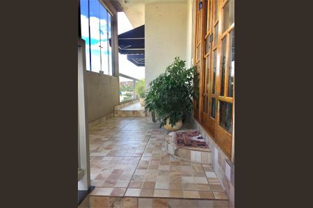 Casa à venda com 269m², 2 quartos e 1 vaga