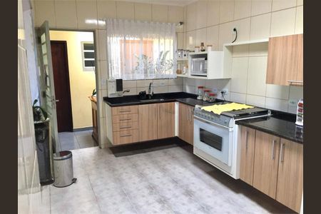 Casa à venda com 269m², 2 quartos e 1 vaga