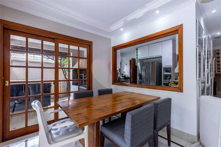 Casa à venda com 390m², 4 quartos e 4 vagas