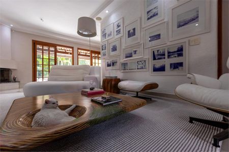 Casa à venda com 4 quartos, 390m² em Chácara Monte Alegre, São Paulo