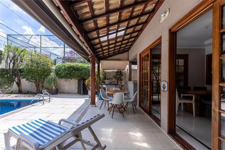 Casa à venda com 390m², 4 quartos e 4 vagas