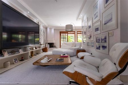 Casa à venda com 390m², 4 quartos e 4 vagas