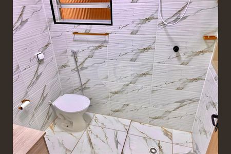 Casa à venda com 2 quartos, 123m² em Parque das Nações, Santo André