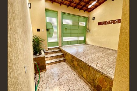 Casa à venda com 2 quartos, 123m² em Parque das Nações, Santo André