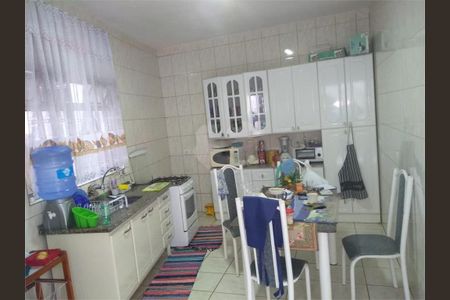 Casa à venda com 4 quartos, 150m² em Jardim das Vertentes, São Paulo