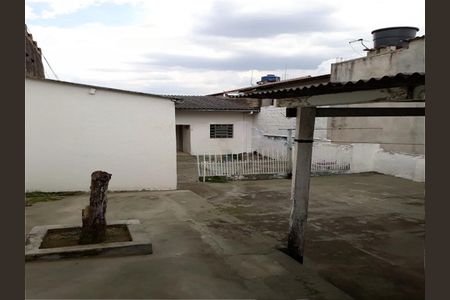 Casa à venda com 90m², 2 quartos e 5 vagas