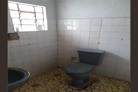 Casa à venda com 90m², 2 quartos e 5 vagas