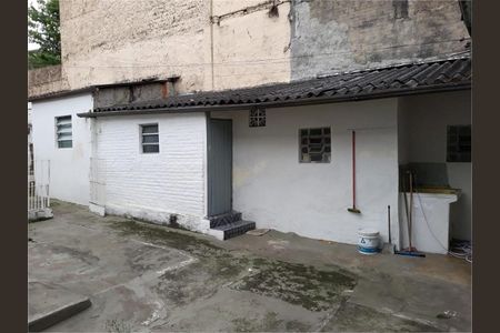 Casa à venda com 90m², 2 quartos e 5 vagas