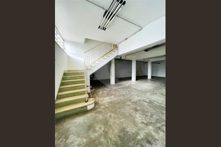 Casa à venda com 600m², 12 quartos e 6 vagas