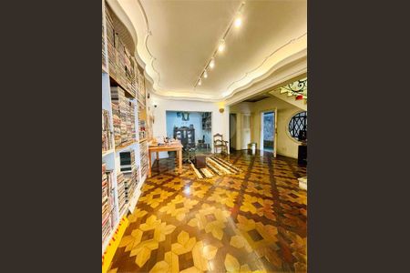 Casa à venda com 600m², 12 quartos e 6 vagas