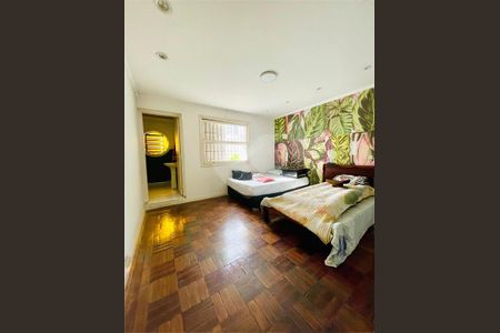 Casa à venda com 12 quartos, 600m² em Vila Mariana, São Paulo