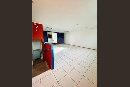 Casa à venda com 12 quartos, 600m² em Vila Mariana, São Paulo