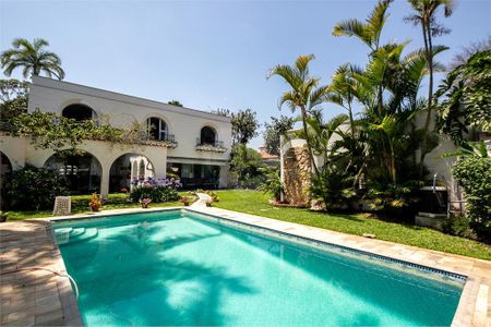 Casa à venda com 450m², 4 quartos e 6 vagas