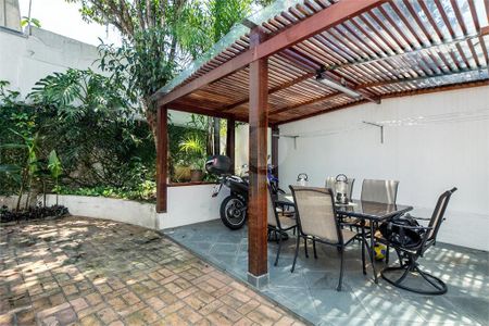 Casa à venda com 450m², 4 quartos e 6 vagas