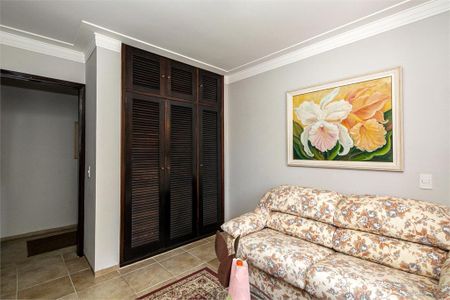 Casa à venda com 450m², 4 quartos e 6 vagas