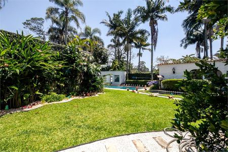 Casa à venda com 450m², 4 quartos e 6 vagas