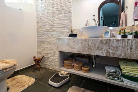 Casa à venda com 450m², 4 quartos e 6 vagas