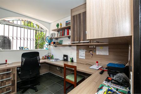 Casa à venda com 450m², 4 quartos e 6 vagas