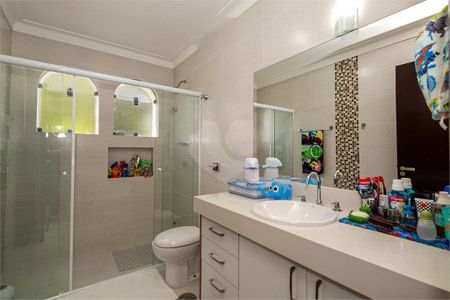 Casa à venda com 450m², 4 quartos e 6 vagas