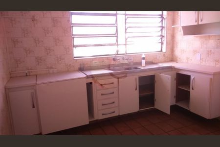 Casa à venda com 220m², 3 quartos e 2 vagas