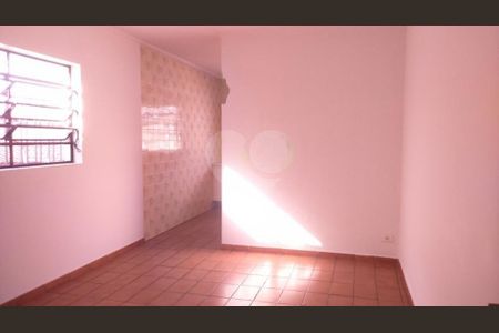 Casa à venda com 220m², 3 quartos e 2 vagas