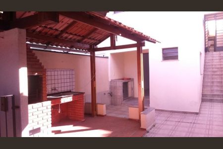 Casa à venda com 220m², 3 quartos e 2 vagas