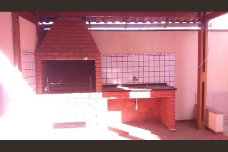 Casa à venda com 220m², 3 quartos e 2 vagas