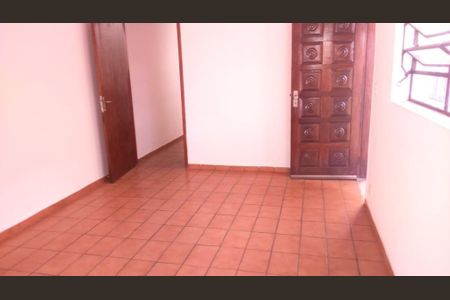 Casa à venda com 220m², 3 quartos e 2 vagas