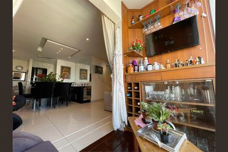 Apartamento à venda com 65m², 3 quartos e 1 vaga