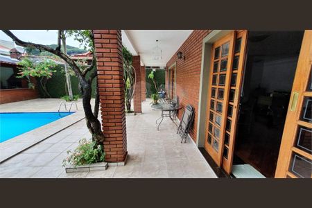 Casa à venda com 400m², 4 quartos e 2 vagas