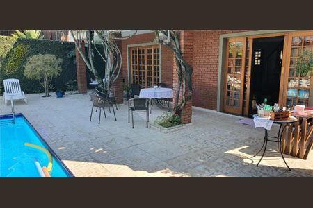 Casa à venda com 400m², 4 quartos e 2 vagas