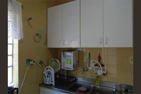 Casa à venda com 200m², 3 quartos e 6 vagas