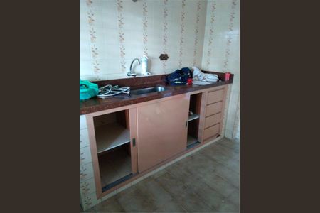 Apartamento à venda com 76m², 2 quartos e sem vaga