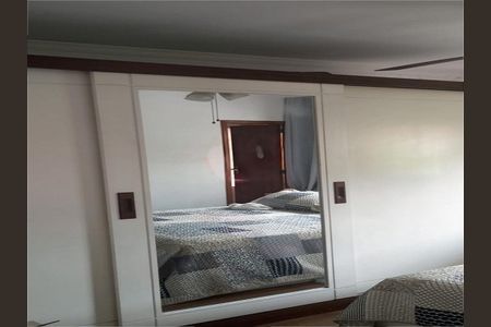 Casa à venda com 3 quartos, 120m² em Lapa de Baixo, São Paulo