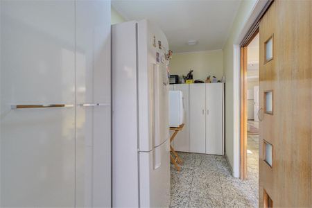 Casa de condomínio à venda com 160m², 3 quartos e 2 vagas