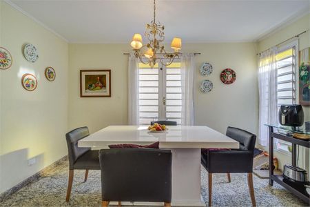 Casa de condomínio à venda com 160m², 3 quartos e 2 vagas