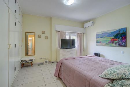 Casa de condomínio à venda com 160m², 3 quartos e 2 vagas