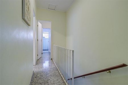 Casa de condomínio à venda com 160m², 3 quartos e 2 vagas