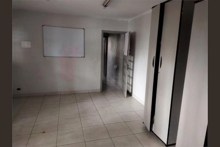 Casa à venda com 180m², 3 quartos e 1 vaga