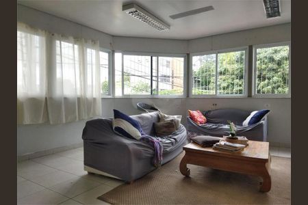 Casa à venda com 180m², 3 quartos e 1 vaga