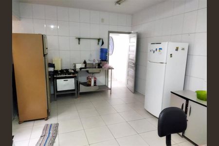 Casa à venda com 180m², 3 quartos e 1 vaga