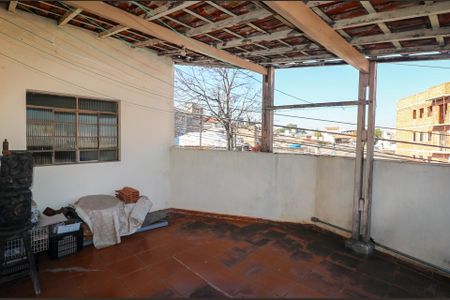 Casa à venda com 177m², 2 quartos e 3 vagas Casa à venda com 177m², 2 quartos e 3 vagasÁrea comum